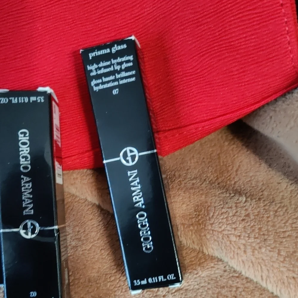 Giorgio Armani Red and Black Beauty Set 7inDx7.5inD - Picture 5 of 16